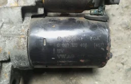 Стартер для Volkswagen Polo 2008 года на фотографиях