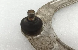 Рычаг передний левый верхний для Infiniti FX 2011 года на фотографиях