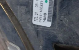 Противотуманка (ПТФ) передняя левая для Ford Kuga 2012 года на фотографиях