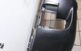 Усилитель переднего бампера для Hyundai Tucson 2004 года на фотографиях