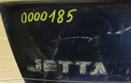 Двери для Volkswagen Jetta 2002 года на фотографиях