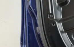 Дверь передняя левая для Volkswagen Touareg 2005 года на фотографиях