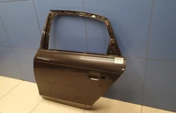 Дверь задняя левая для Audi A4 2015 года на фотографиях