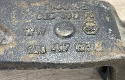 Рычаг передний левый нижний для Volkswagen Touareg 2008 года на фотографиях