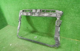 Панель радиатора (телевизор) для Volkswagen Golf 2015 года на фотографиях