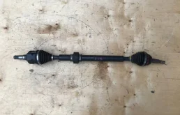 Привод передний правый для Toyota Corolla 2010 года на фотографиях