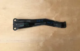 Подрамник двигателя для Suzuki SX4 2008 года на фотографиях