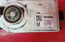 Моторчик корректора фары для BMW 5er 2018 года на фотографиях