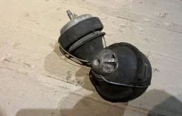 Подушка двигателя передняя левая нижняя для Volvo XC90 на фотографиях