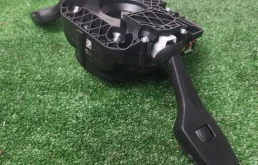 Подрулевой шлейф для BMW 5er 2017 года на фотографиях