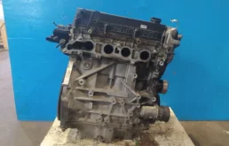 Двигатель без навесного для Mazda MPV 1998 года на фотографиях