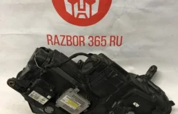 Фара ксенон левая для Volkswagen Passat 2012 года на фотографиях