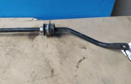 Стабилизатор поперечной устойчивости задний для Nissan Teana 2007 года на фотографиях