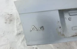 Крышка багажника для Audi A4 2002 года на фотографиях