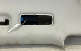 Обшивка крыши (потолок) для Volkswagen Touareg 2013 года на фотографиях