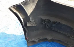 Бампер передний для Opel Astra 2006 года на фотографиях